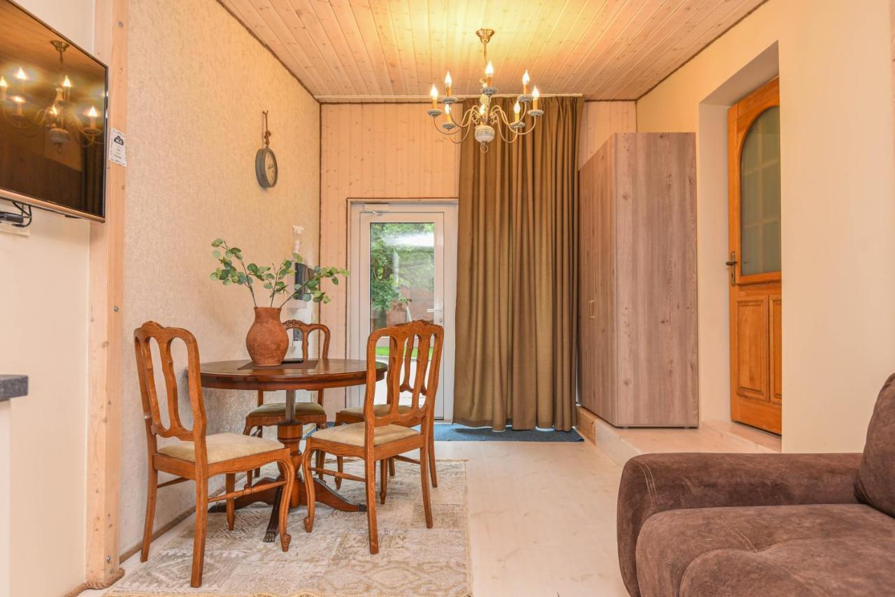 Kubu Loft Leilighet Klaipėda Eksteriør bilde
